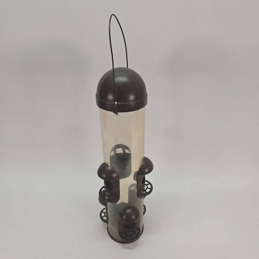 Pennington Squirrel Proof Bird Feeder